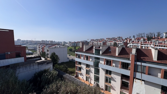 Moradia T4 Nova com 3 Suítes e Terraço | Tavarede, Figueira da Foz