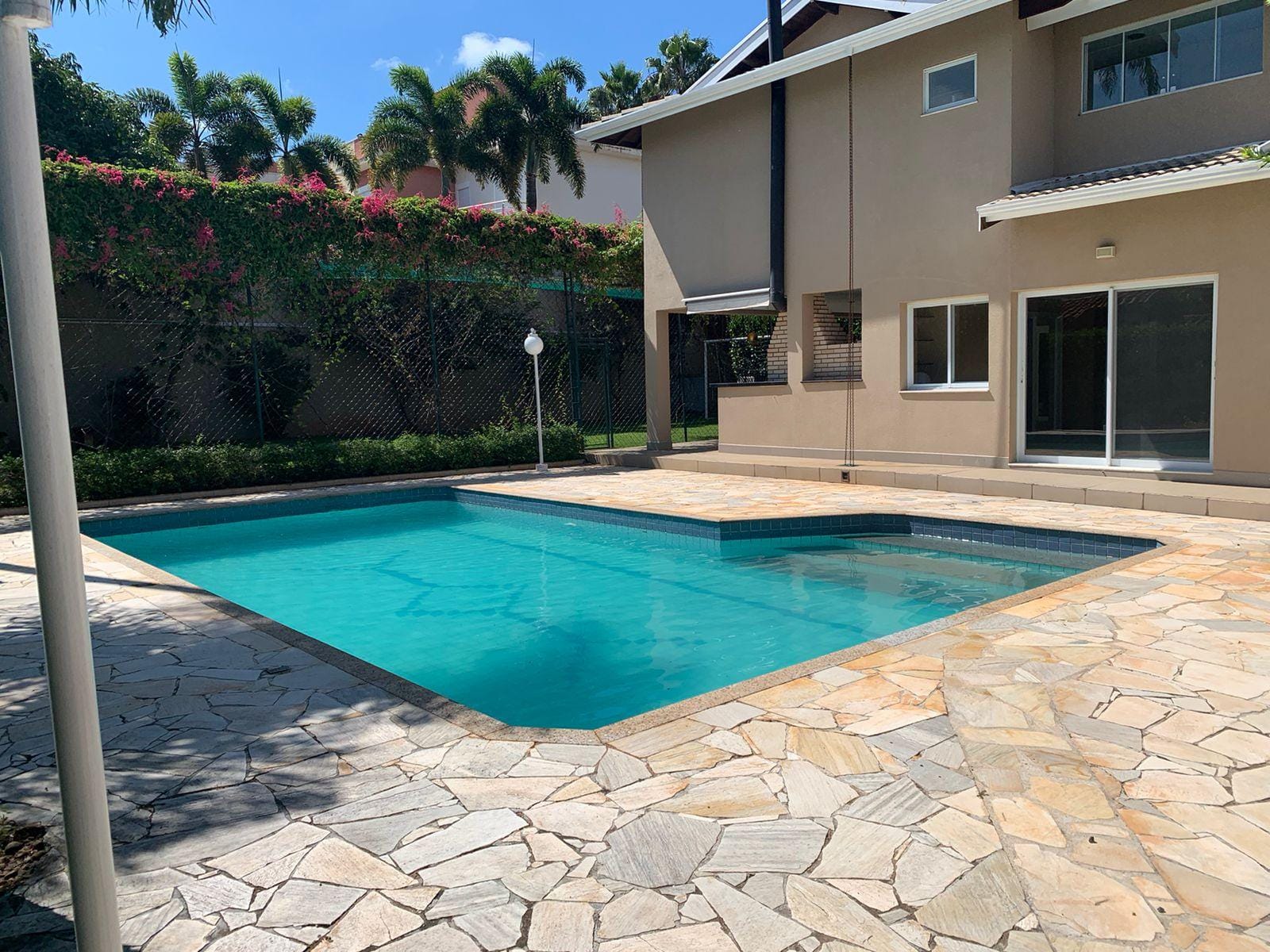 residential for sale in Valinhos, Rua Vitalino Zeole, 10764 m²